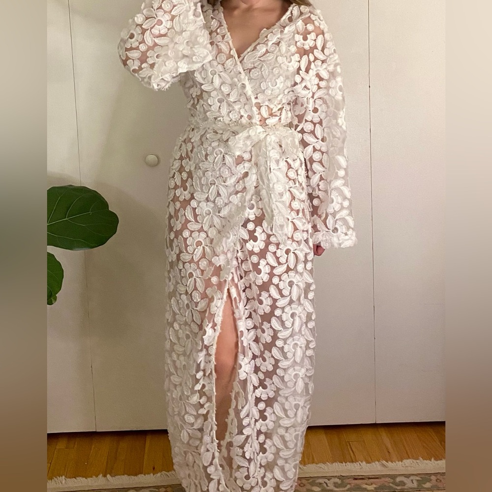 Onia Lace Pattern Robe/Coverup - Picture 2 of 4